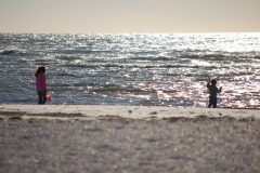 An evening at Honeymoon Island with the kids, Jan 2008